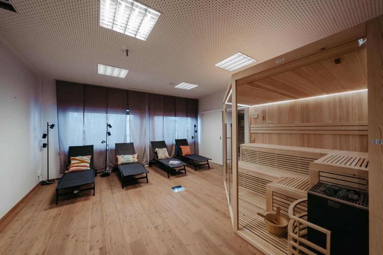 An Der Lage Apartment Spielfeld Bagian luar foto