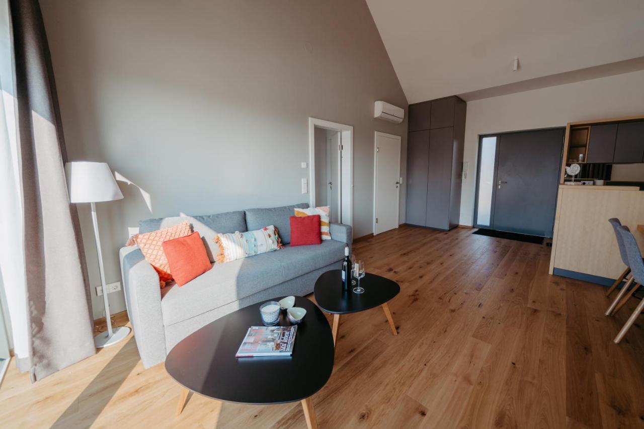 An Der Lage Apartment Spielfeld Bagian luar foto