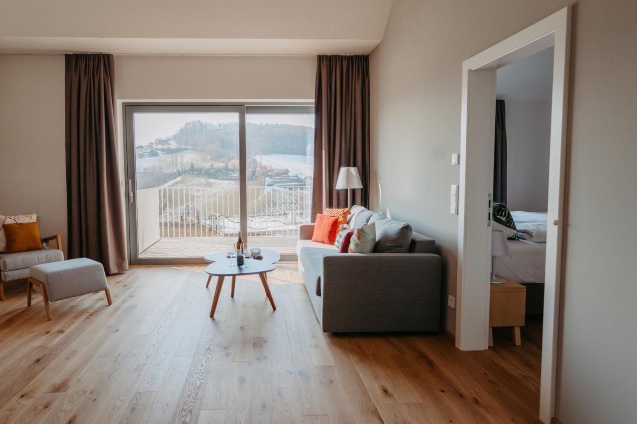 An Der Lage Apartment Spielfeld Bagian luar foto