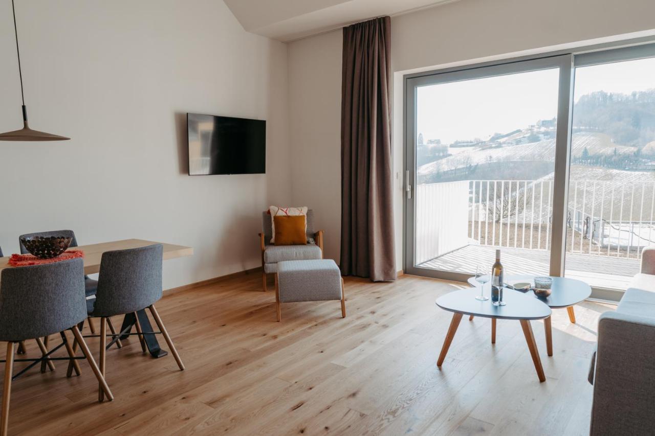 An Der Lage Apartment Spielfeld Bagian luar foto